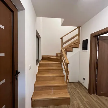 Ruza Vetrova A1- Duplex